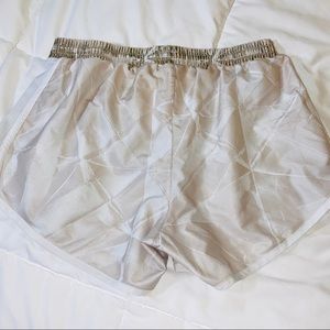 Under Armour Shorts Heat Gear S Light Dusty Gold